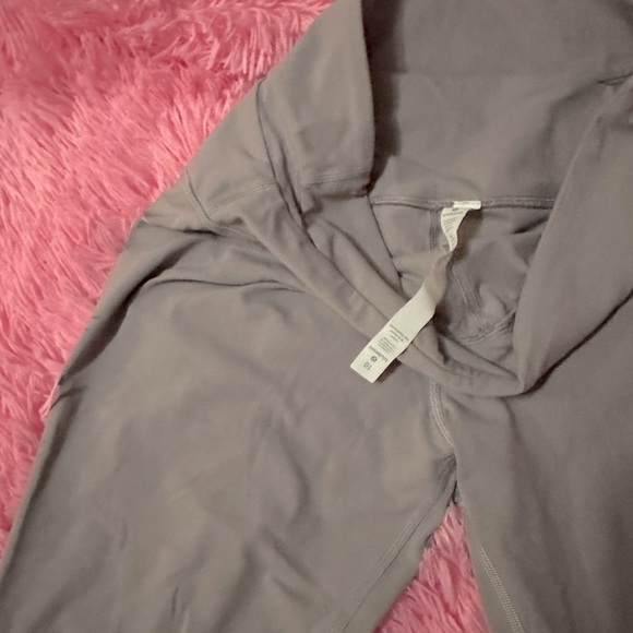 Size 10 Dusty Purple Lululemon Leggings - Picture 6 of 6